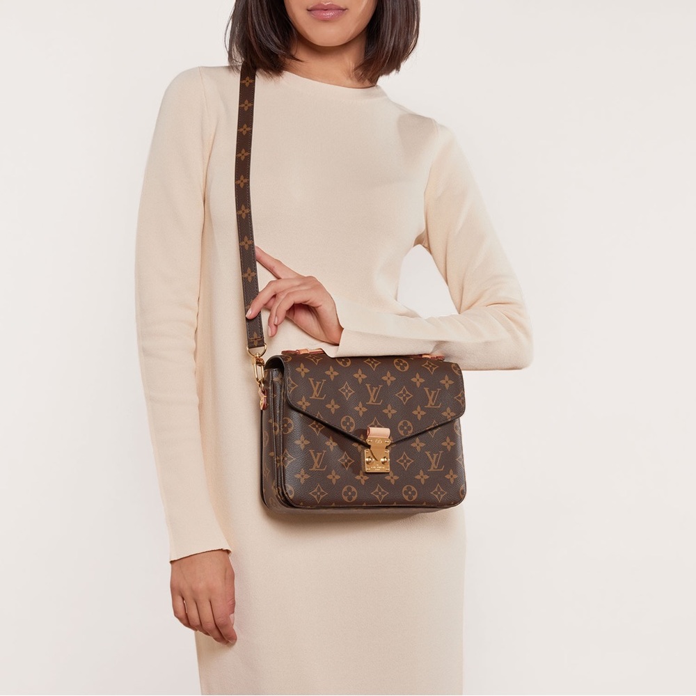 Like New! LV LOUIS VUITTON Monogram Pochette Metis Comes with Tags - Picture 4 of 16